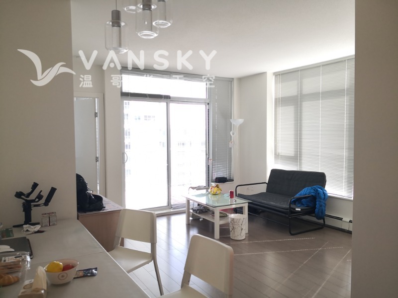 250516112358_03 - living room 1.jpg